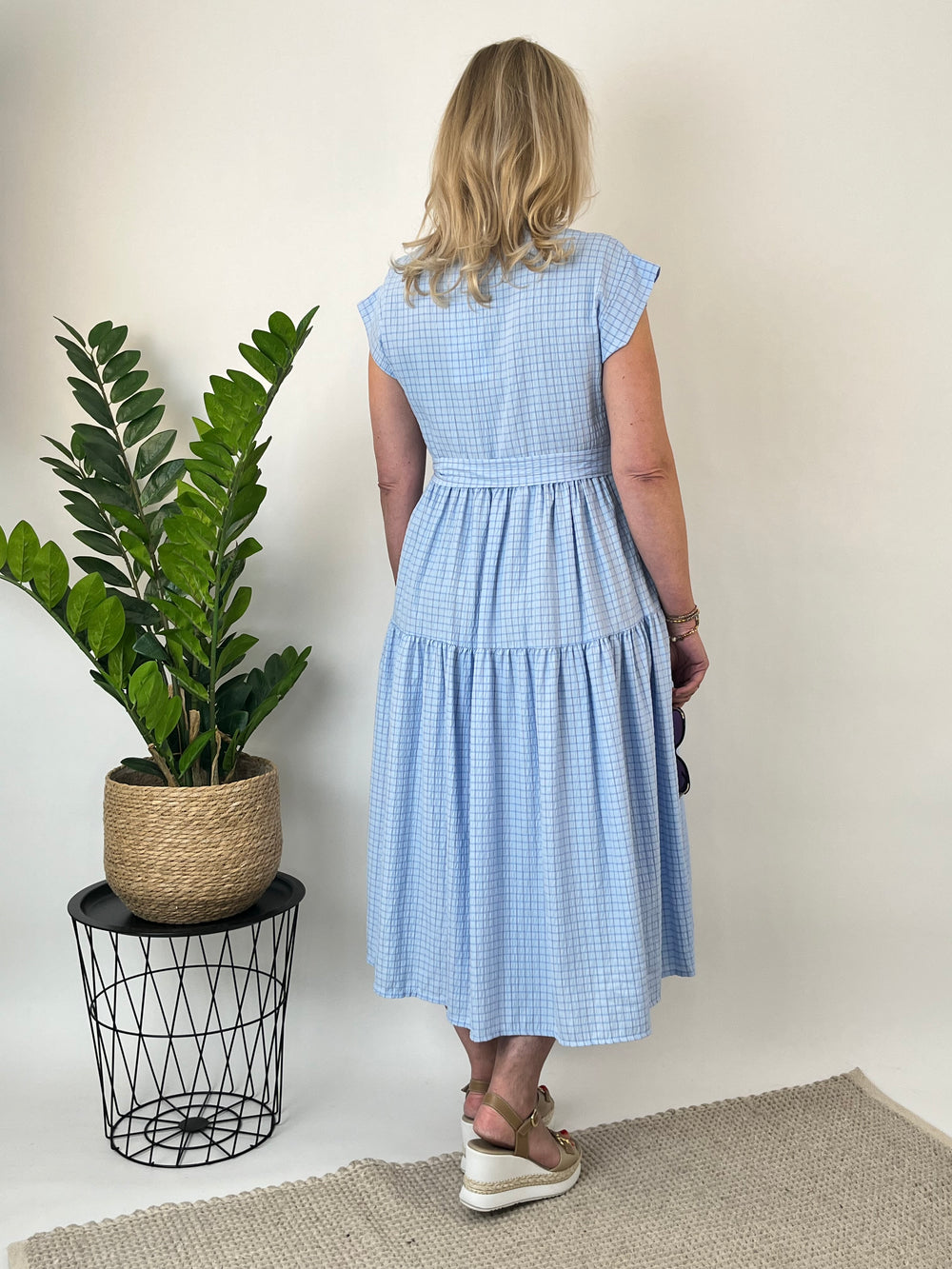 Sommerkleid mit Karomuster, hellblau von Bella Vita - Mode & Lifestyle