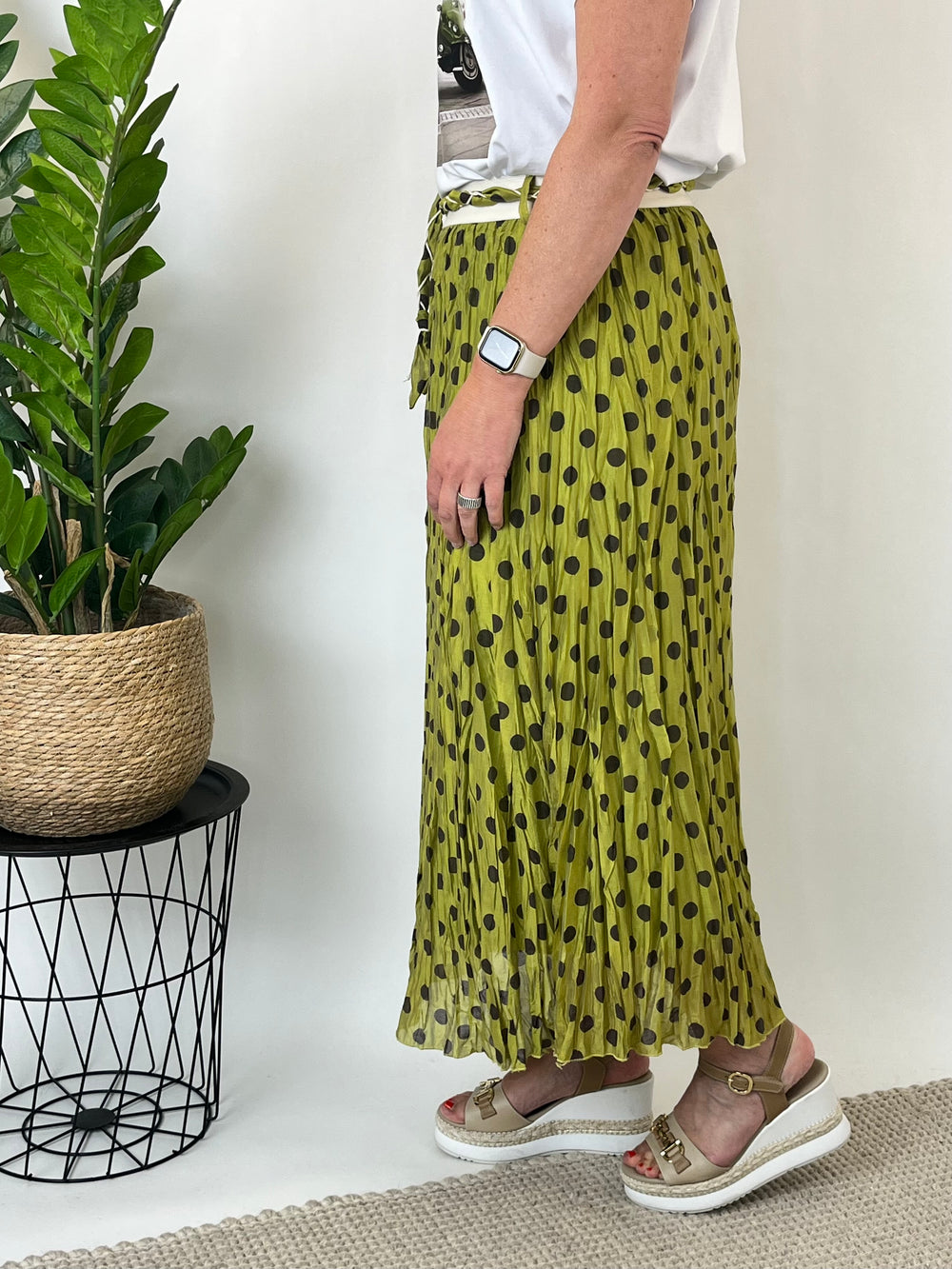 Tupfenrock im Knitterlook, grün von Bella Vita - Mode & Lifestyle