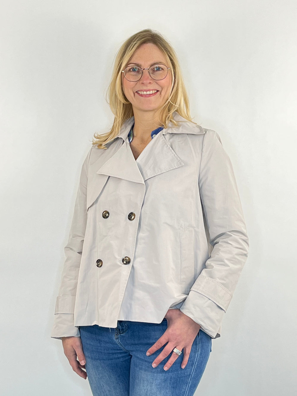 Kurztrench in leichter A-Linie von Bella Vita - Mode & Lifestyle