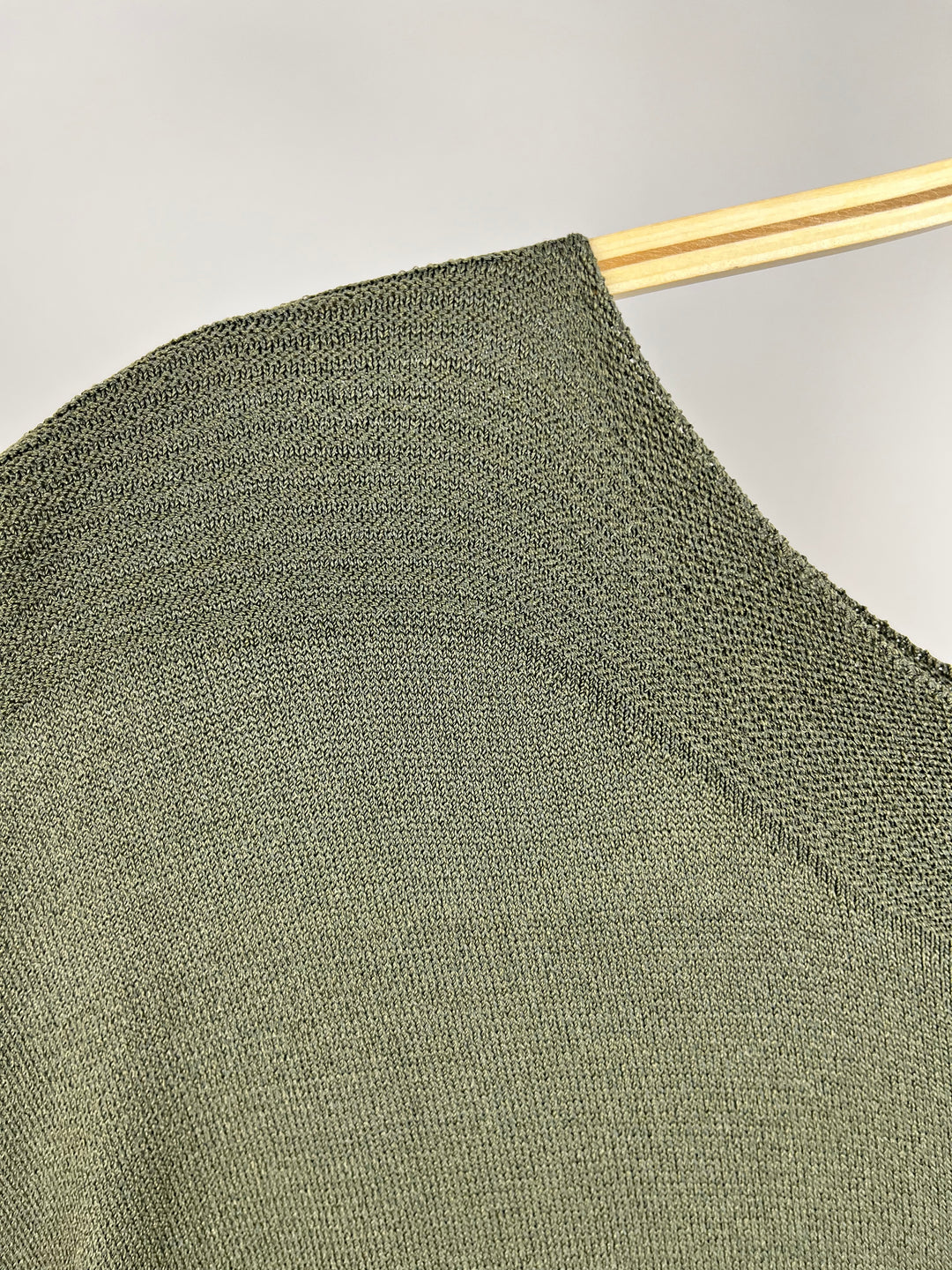 Kurzarm-Pullover mit U-Boot-Ausschnitt, khaki von Bella Vita - Mode &amp; Lifestyle