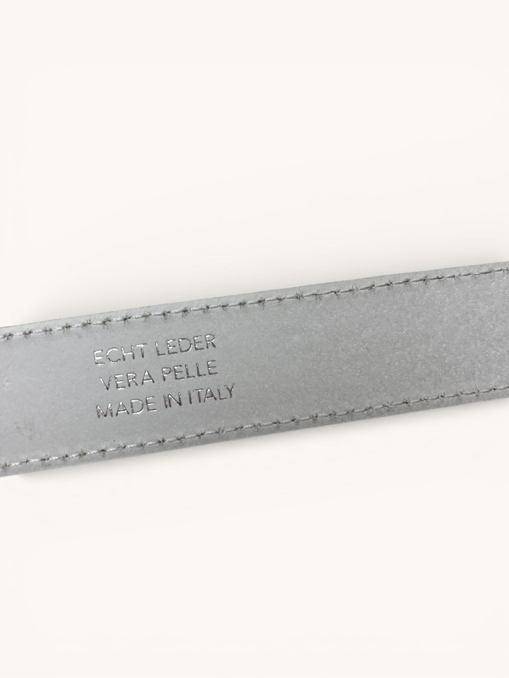 Echtledergürtel mit goldfarbener Schließe von Bella Vita - Mode & Lifestyle