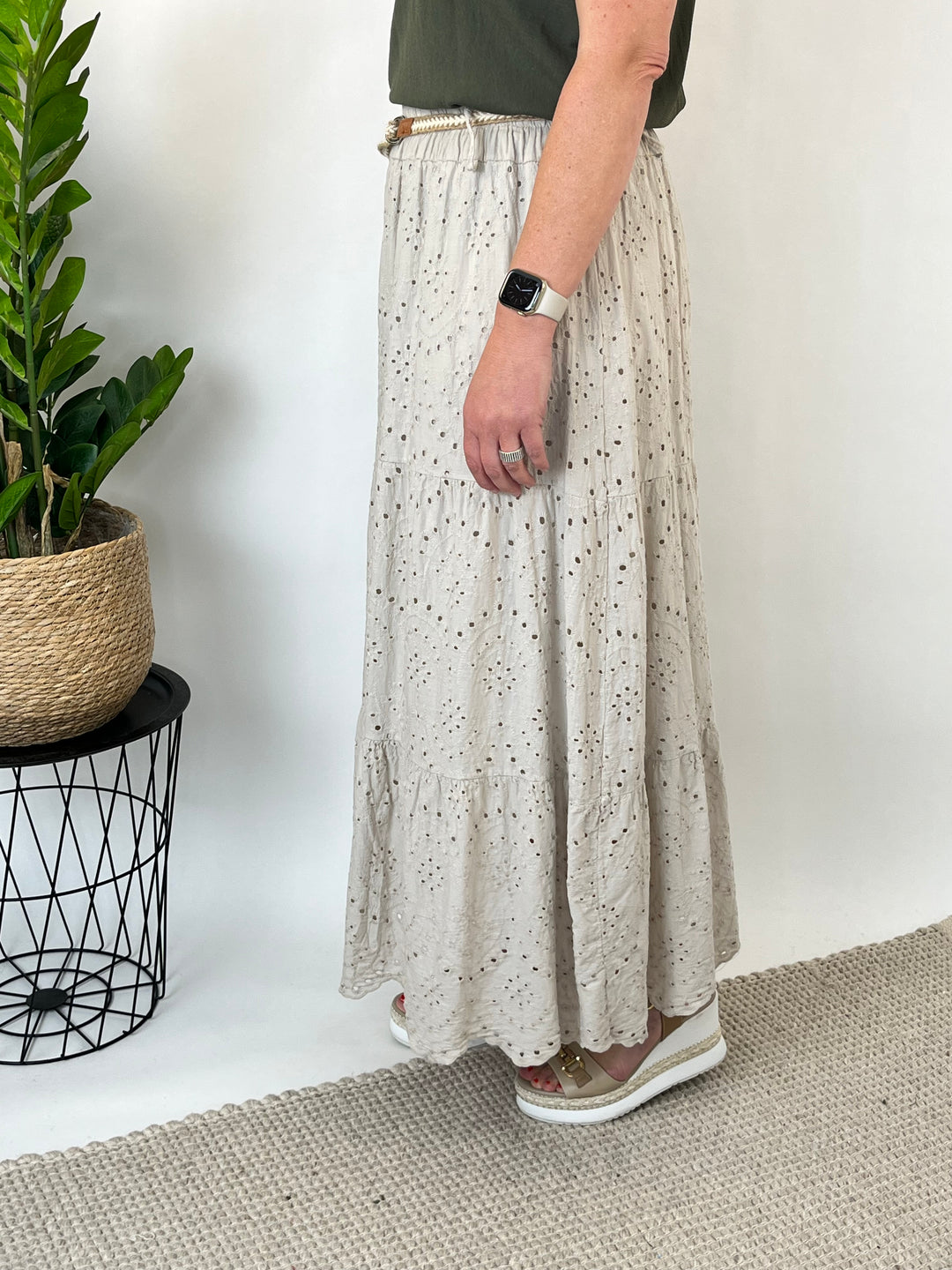 Rock mit Lochstickerei, beige von Bella Vita - Mode &amp; Lifestyle