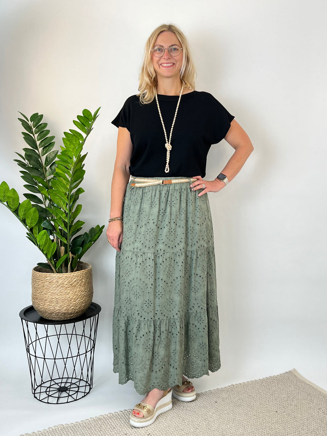 Rock mit Lochstickerei, khaki von Bella Vita - Mode &amp; Lifestyle