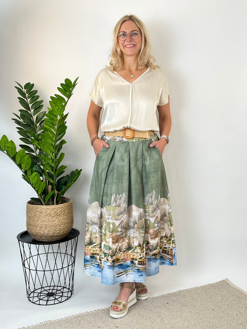 Rock mit Landschaftsprint, khaki-beige von Bella Vita - Mode & Lifestyle