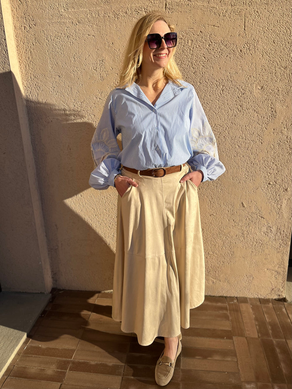 Lederimitat-Rock mit Ziergürtel, beige von Bella Vita - Mode & Lifestyle
