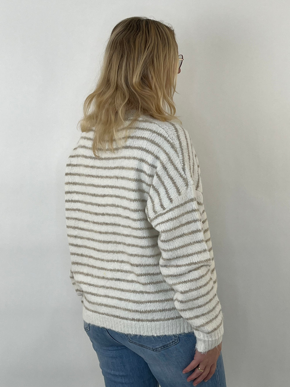 Pullover Dolce Vita, beige-gestreift von Bella Vita - Mode & Lifestyle