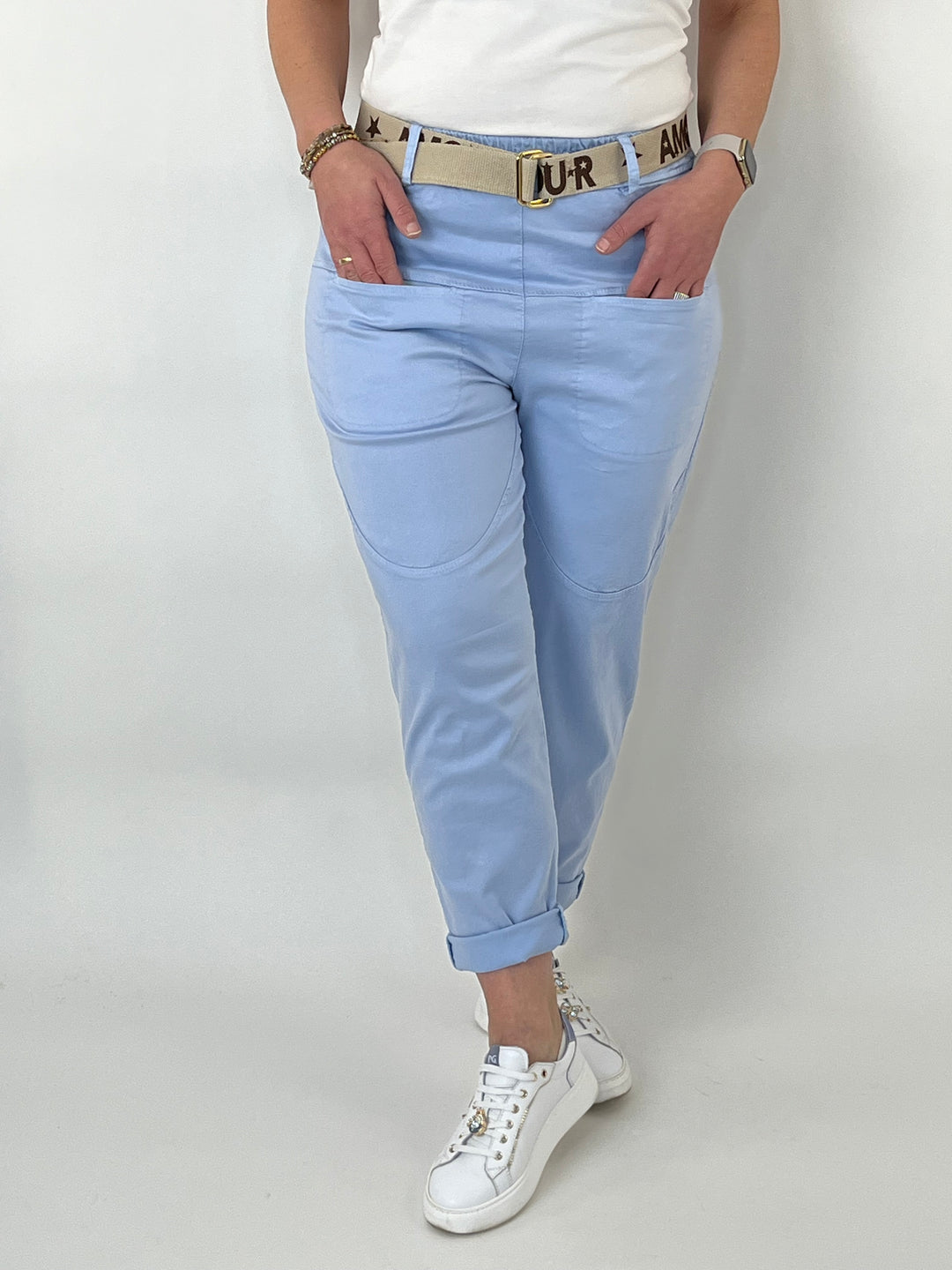 Jogpant Amour, hellblau von Bella Vita - Mode & Lifestyle