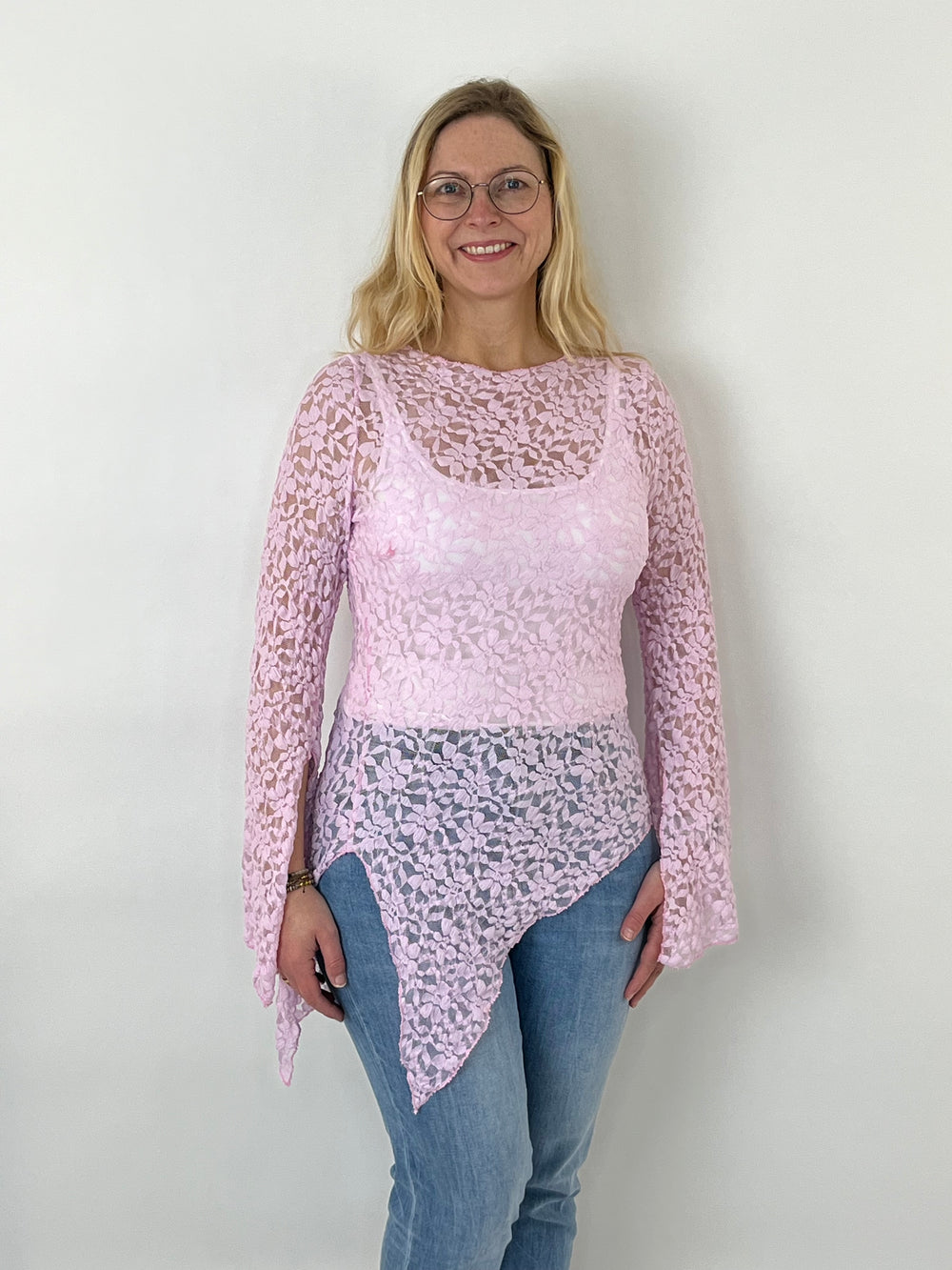Asymmetrisches Spitzenshirt, rosa von Bella Vita - Mode & Lifestyle