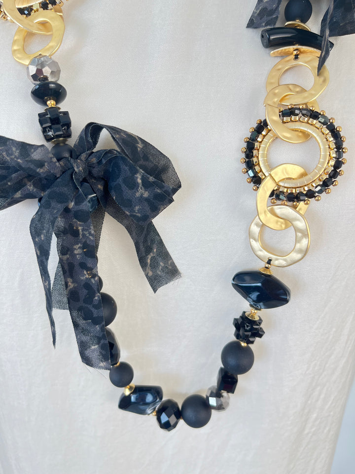 Kette Leo, grau-schwarz-gold von Bella Vita - Mode &amp; Lifestyle