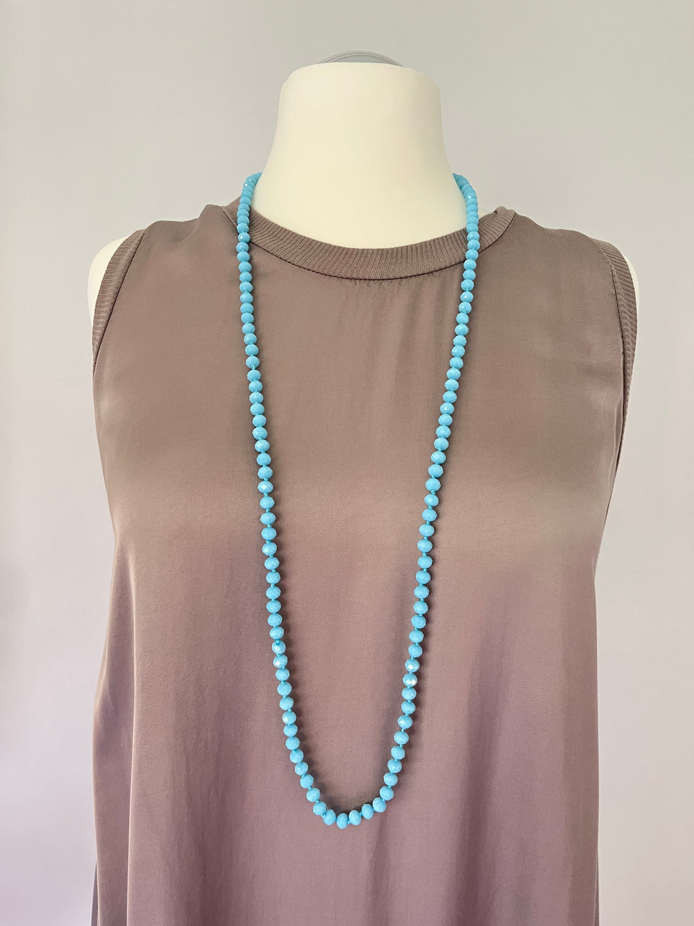Kette aus Glassteinen, hellblau von Bella Vita - Mode & Lifestyle