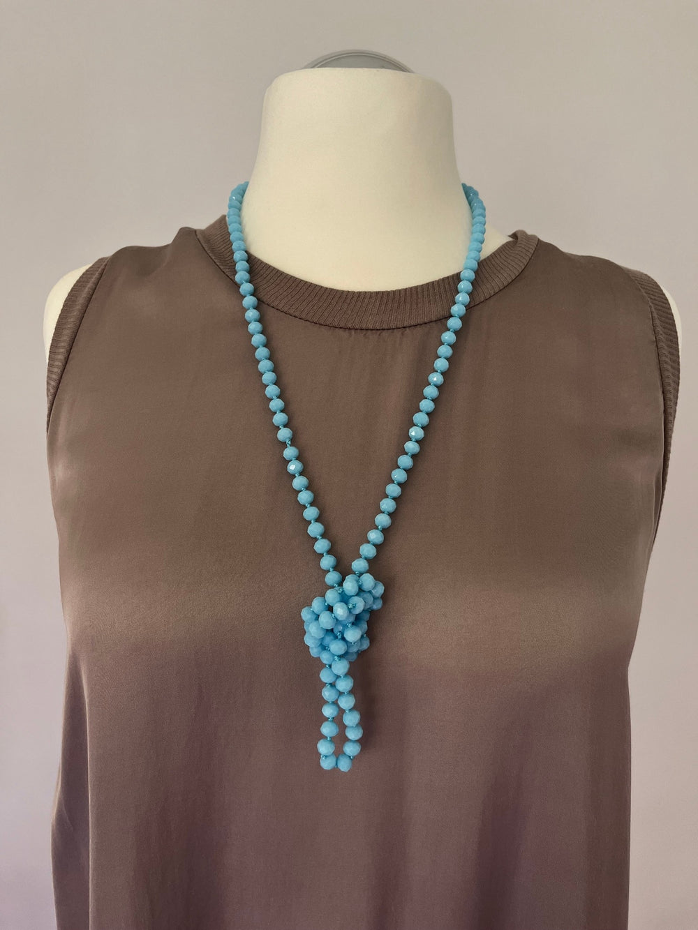 Kette aus Glassteinen, hellblau von Bella Vita - Mode & Lifestyle