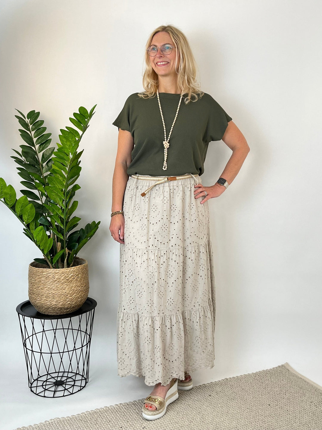 Rock mit Lochstickerei, beige von Bella Vita - Mode &amp; Lifestyle