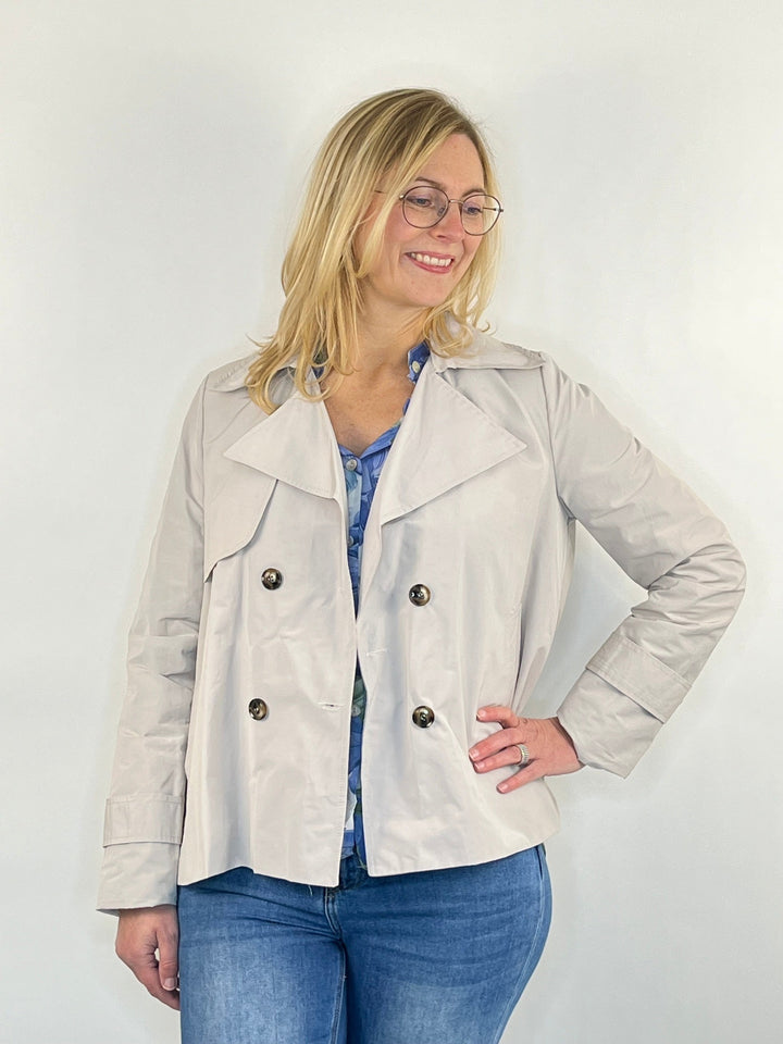 Kurztrench in leichter A-Linie von Bella Vita - Mode &amp; Lifestyle