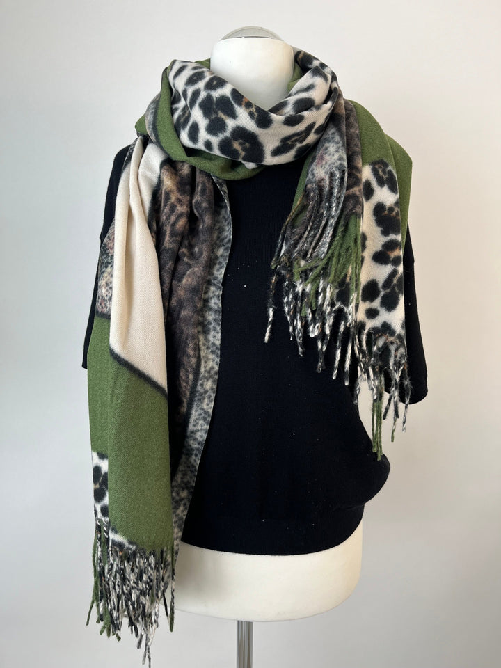 Kuschelschal Animal Mix khaki mit Fransen