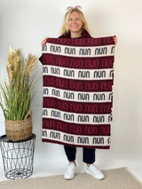 Kuschelschal Statement, bordeaux von Bella Vita - Mode & Lifestyle
