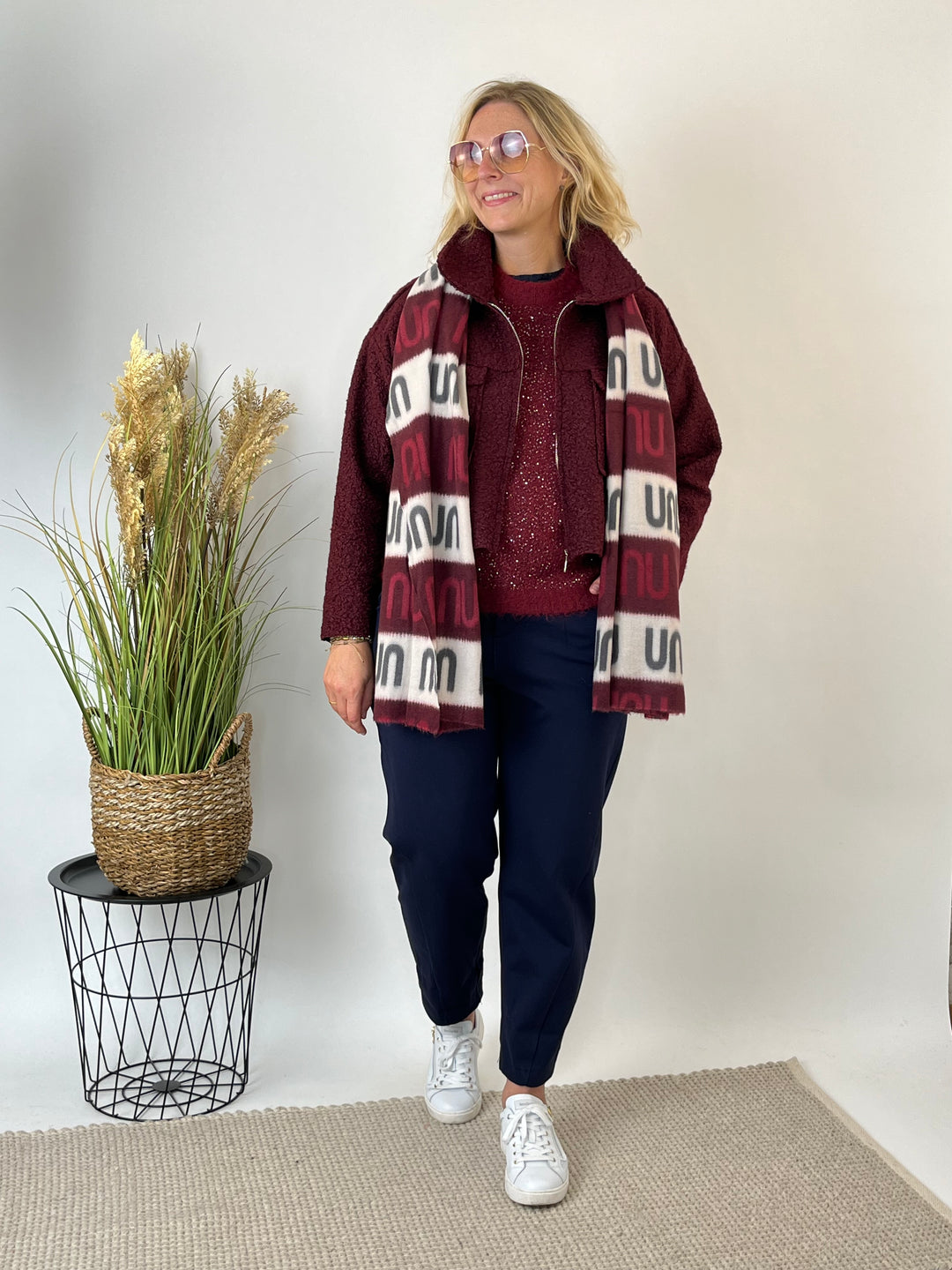 Kuschelschal Statement, bordeaux von Bella Vita - Mode &amp; Lifestyle