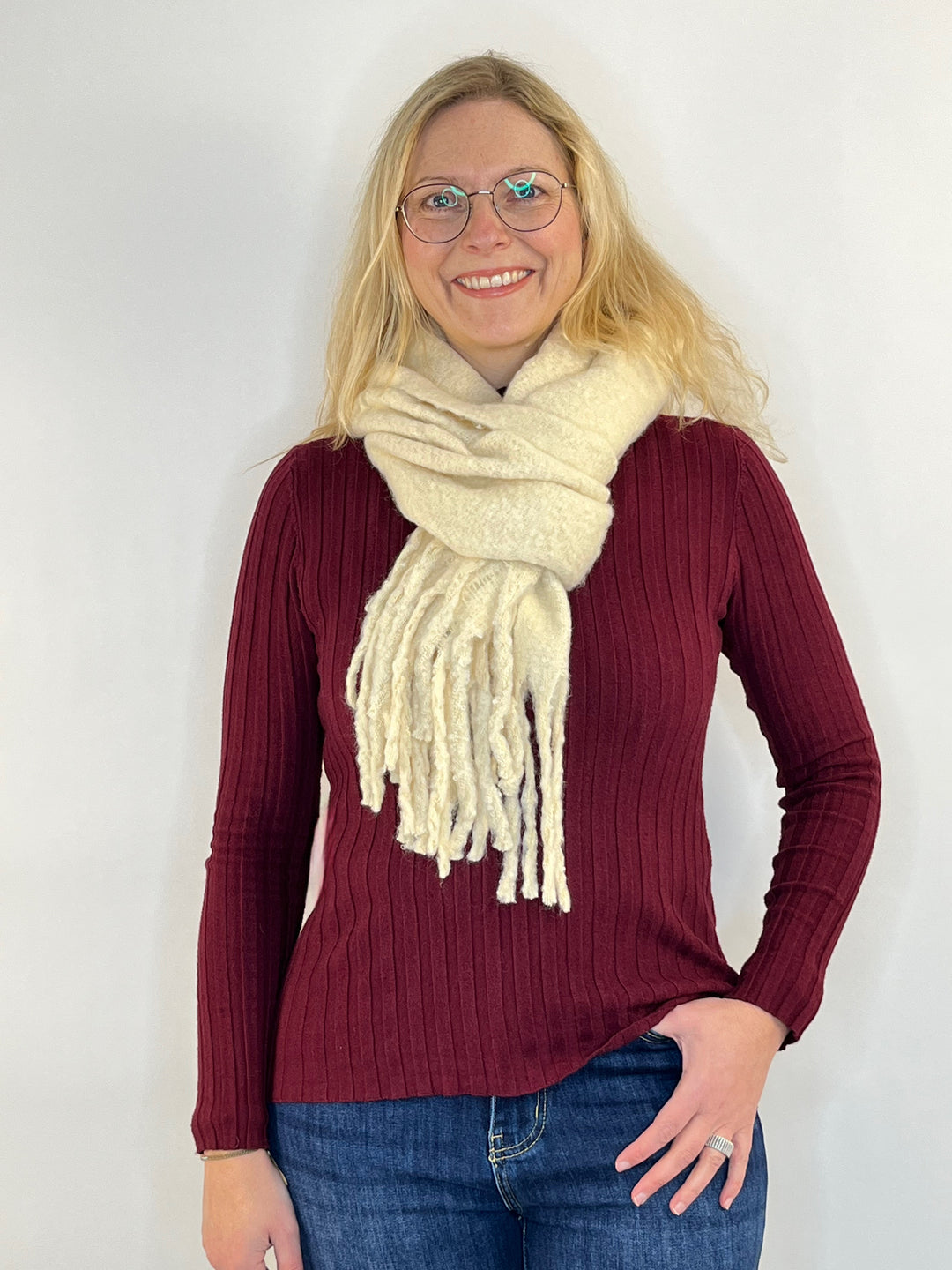 Kuschelschal mit Fransen, beige von Bella Vita - Mode &amp; Lifestyle