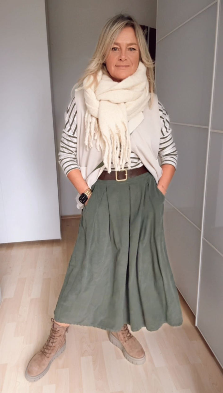 Kuschelschal mit Fransen, beige von Bella Vita - Mode &amp; Lifestyle