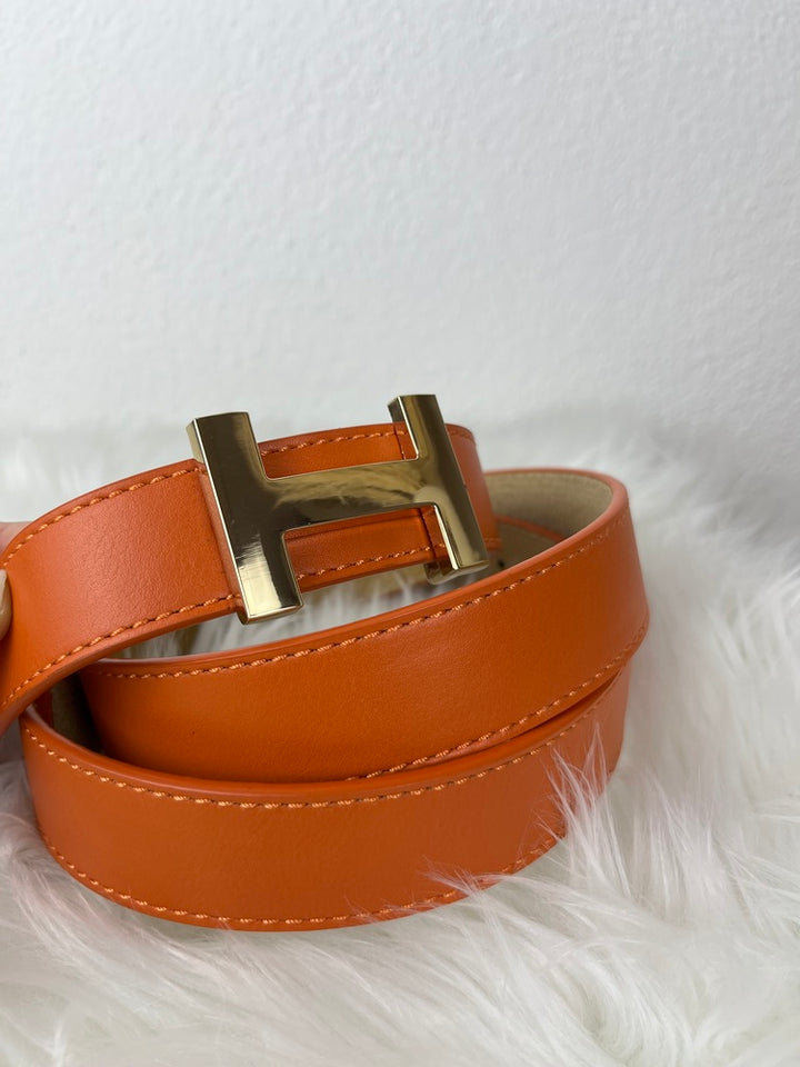 Leder-Gürtel mit goldfarbener Metallschließe, orange von Bella Vita - Mode &amp; Lifestyle