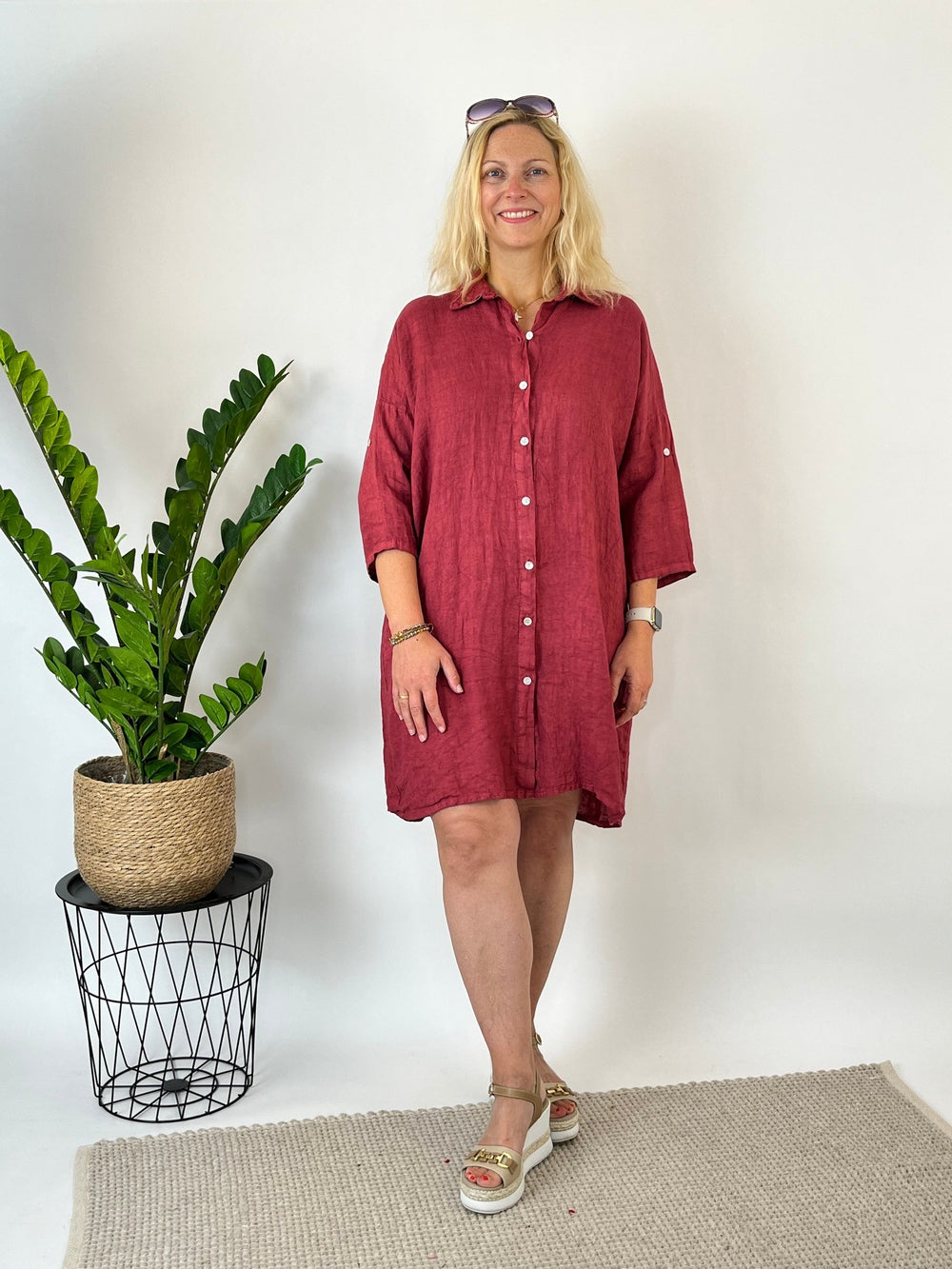 Leinen-Hemdblusenkleid, bordeaux von Bella Vita - Mode & Lifestyle