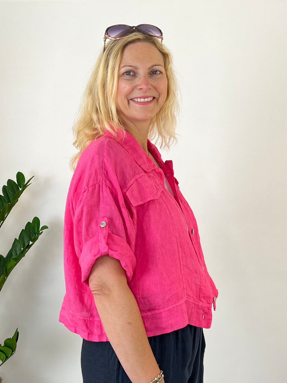 Leinen-Kurzjacke mit Armriegel, pink von Bella Vita - Mode & Lifestyle