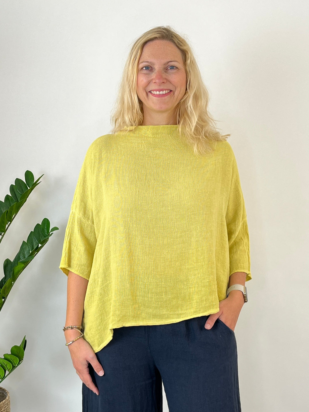 Leinenbluse in Strukturware, gelb von Bella Vita - Mode &amp; Lifestyle