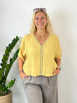 Leinenbluse mit Crochet-Bordüre, gelb von Bella Vita - Mode & Lifestyle