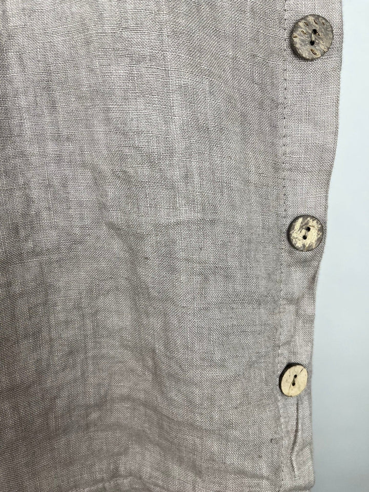Leinenbluse mit Zierknöpfen, taupe von Bella Vita - Mode &amp; Lifestyle