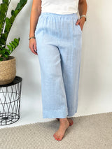 Leinenhose mit Zierfalten, hellblau von Bella Vita - Mode & Lifestyle