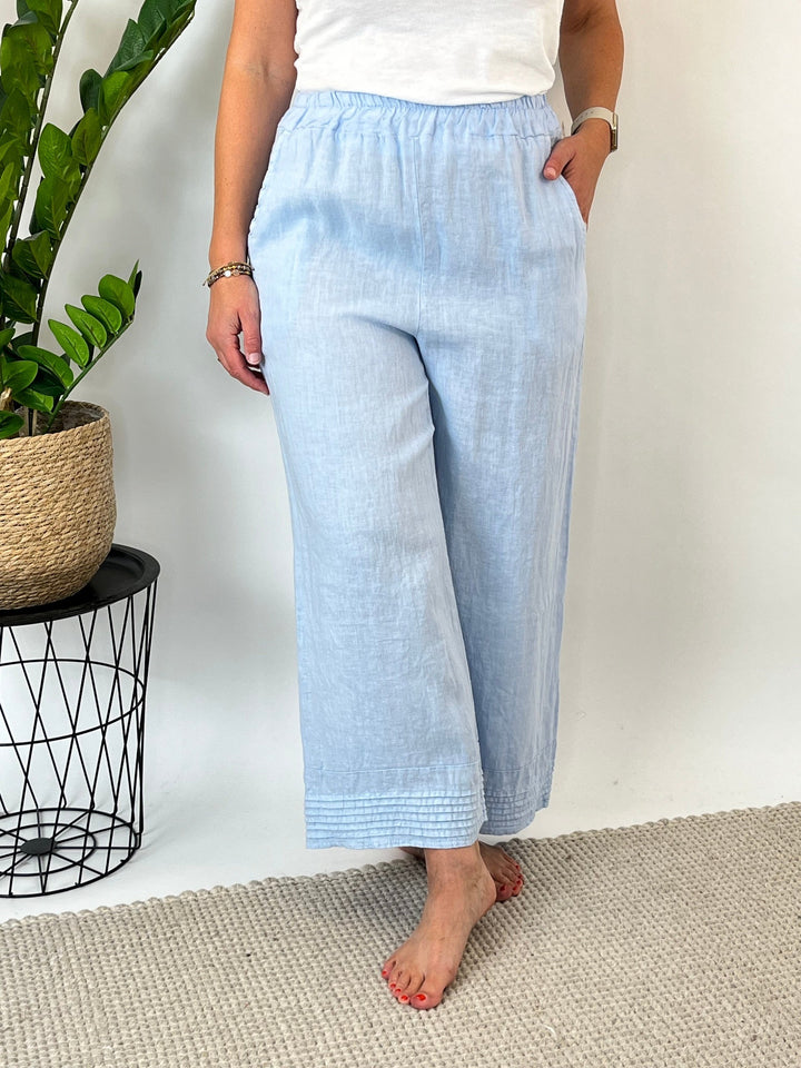 Leinenhose mit Zierfalten, hellblau von Bella Vita - Mode &amp; Lifestyle
