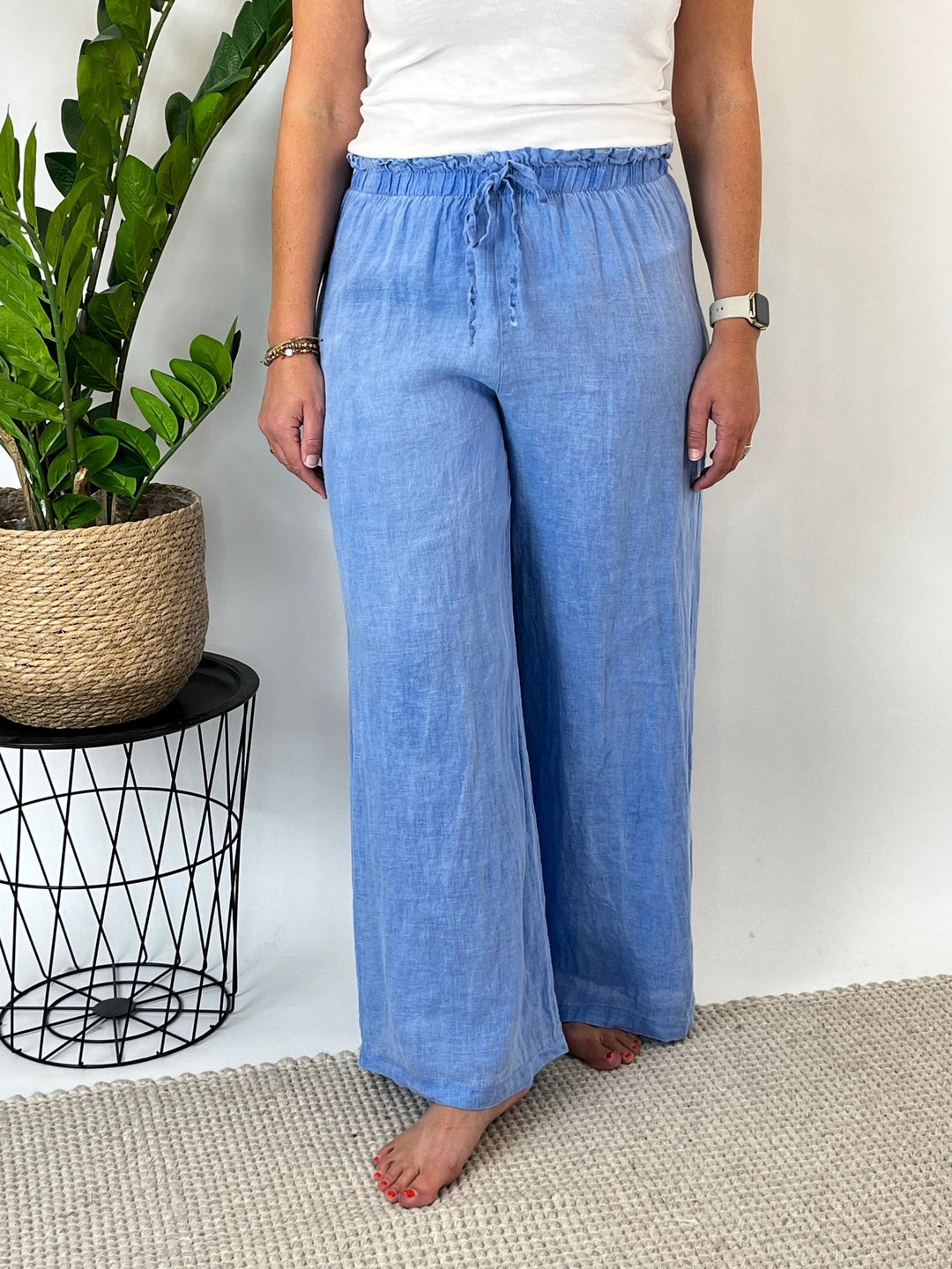 Leinenhose mit weitem Bein, blau von Bella Vita - Mode &amp; Lifestyle