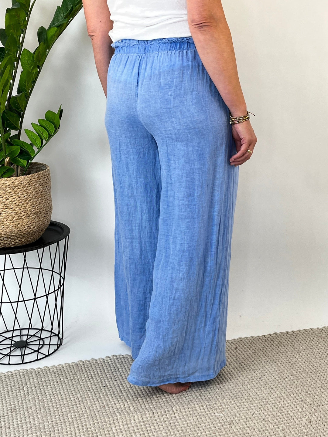 Leinenhose mit weitem Bein, blau von Bella Vita - Mode &amp; Lifestyle