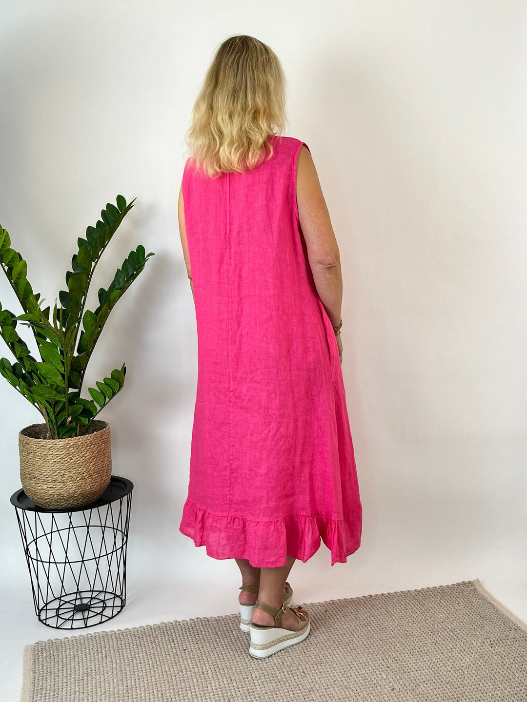 Leinenkleid mit Volantsaum, pink von Bella Vita - Mode &amp; Lifestyle