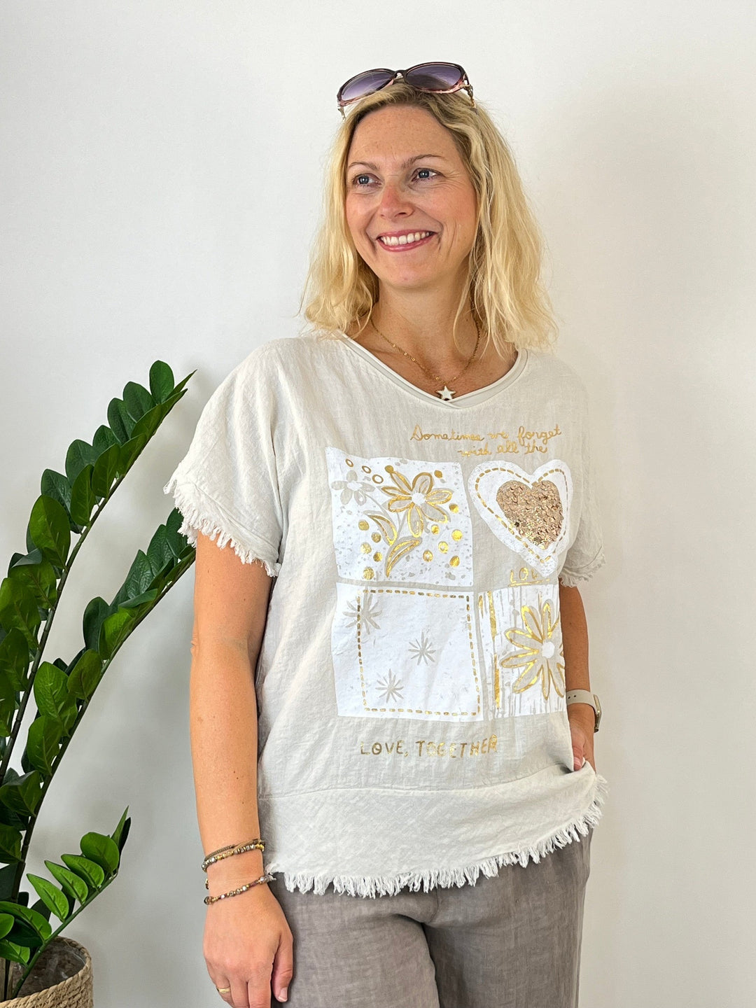 Leinenshirt "Golden Heart", beige von Bella Vita - Mode &amp; Lifestyle