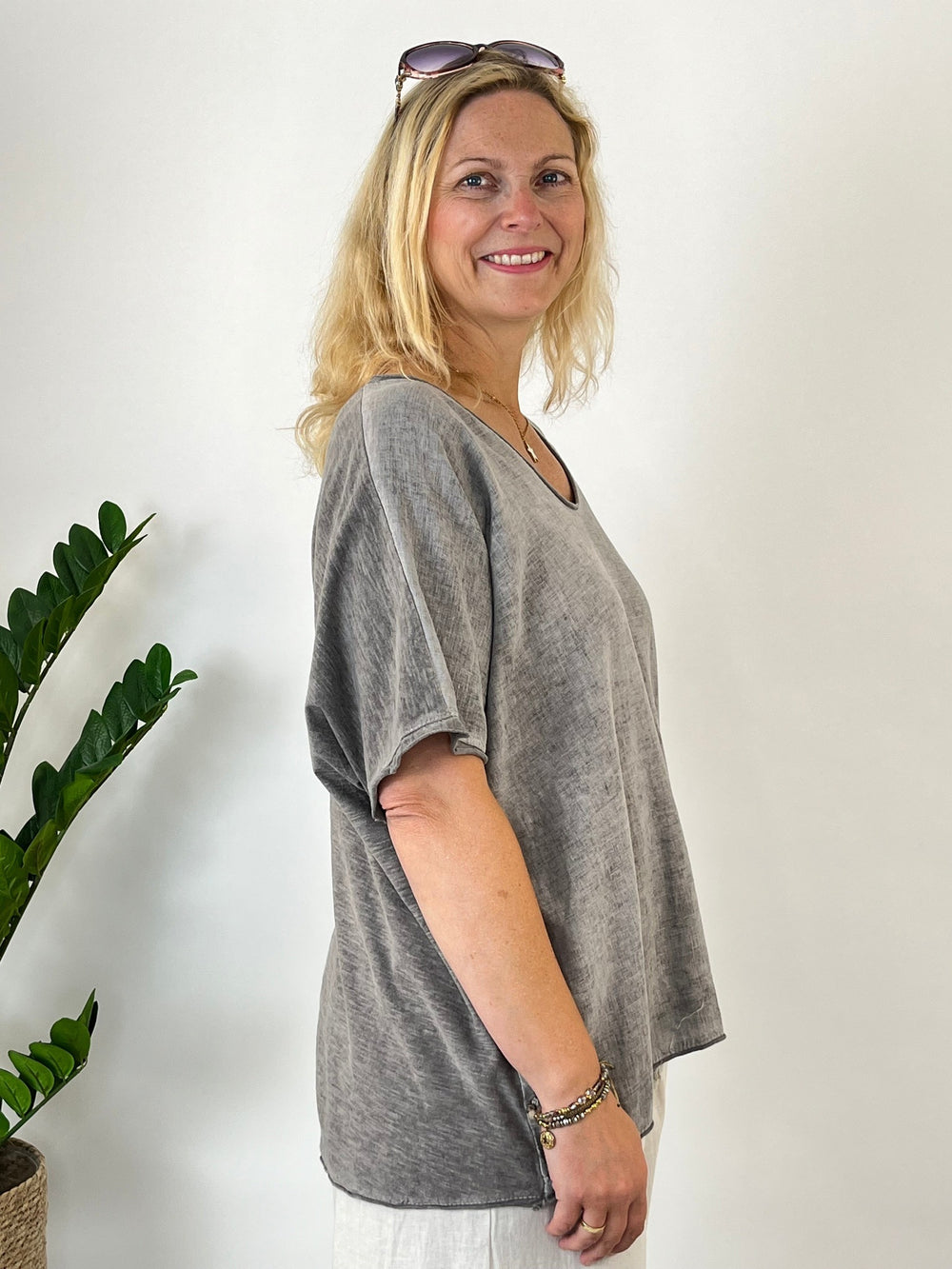 Leinenshirt im Materialmix, taupe von Bella Vita - Mode & Lifestyle