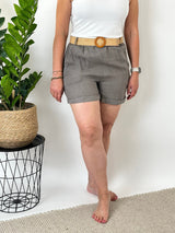 Leinenshorts mit Ziergürtel, taupe von Bella Vita - Mode & Lifestyle