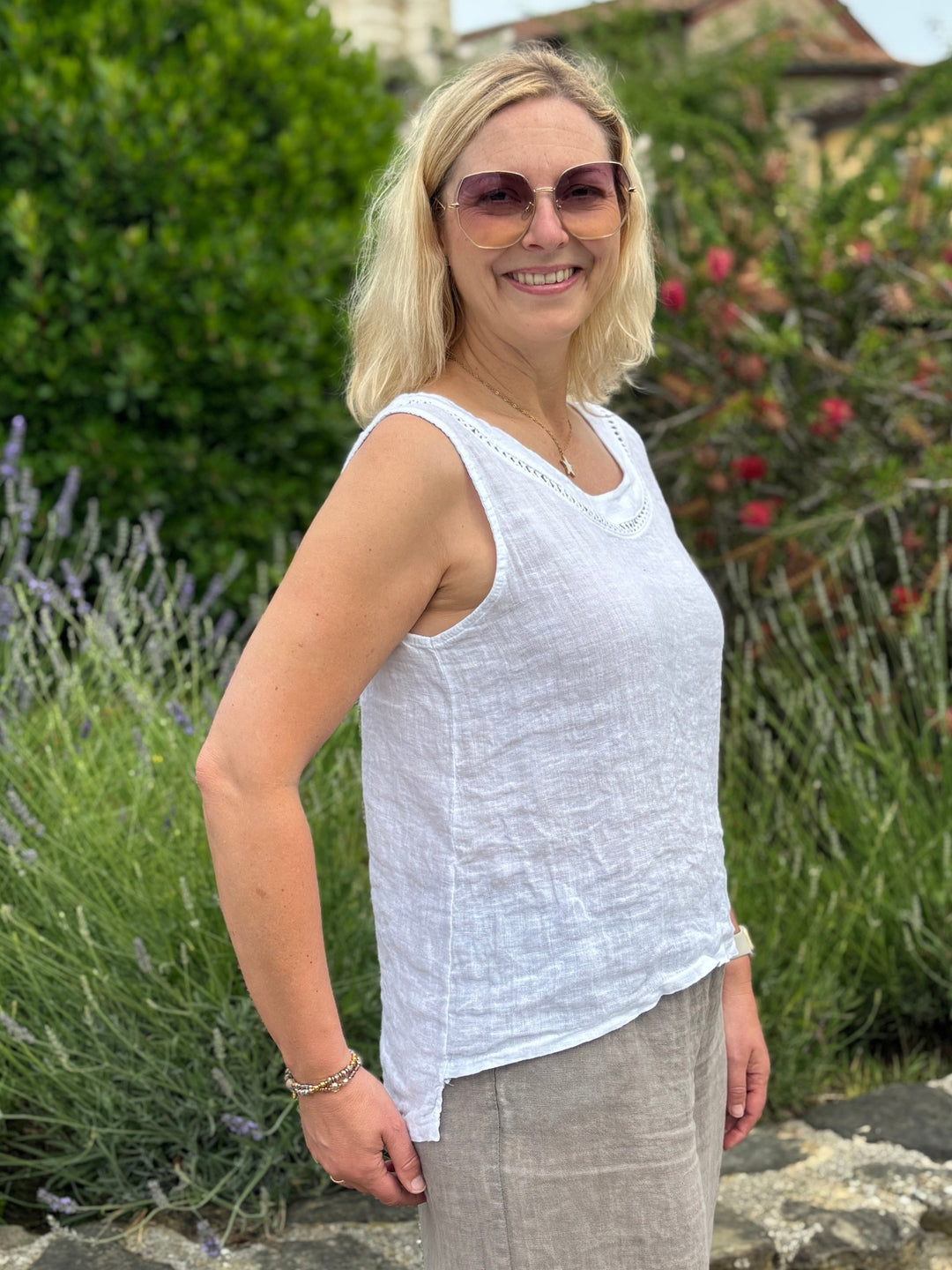 Leinentop mit Crochet-Bordüre, weiß von Bella Vita - Mode &amp; Lifestyle