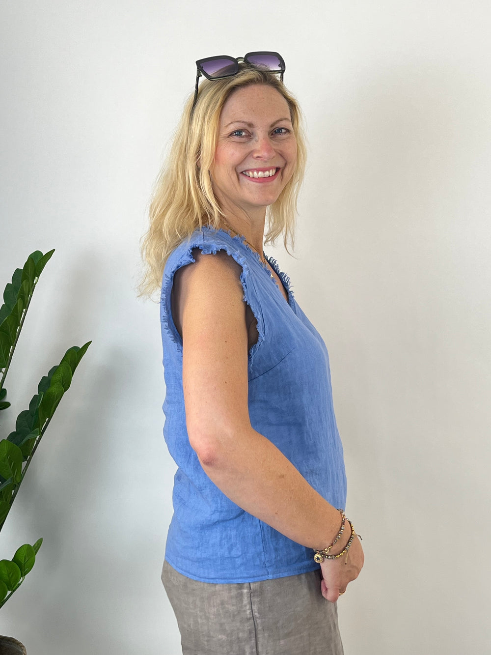 Leinentop mit Fransen, blau von Bella Vita - Mode & Lifestyle