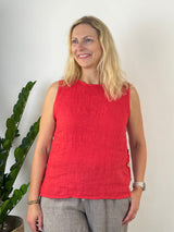 Leinentop mit Zierknöpfen, rot von Bella Vita - Mode & Lifestyle