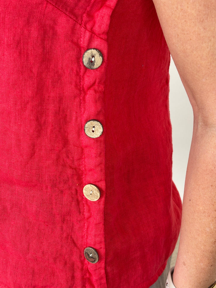 Leinentop mit Zierknöpfen, rot von Bella Vita - Mode &amp; Lifestyle