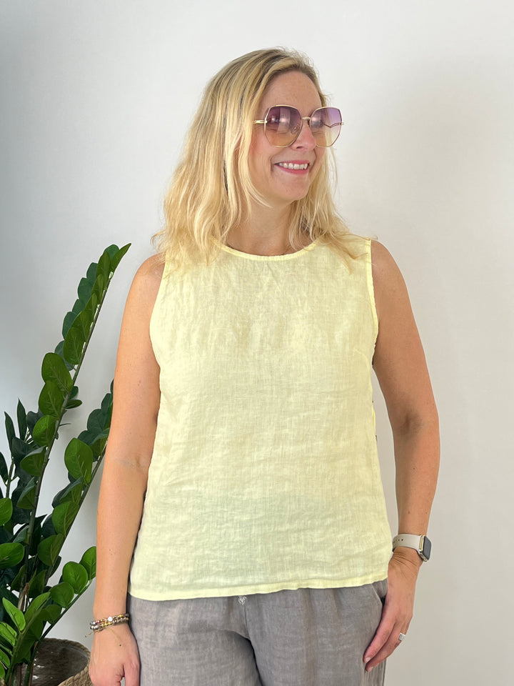 Leinentop mit Zierknöpfen, vanillegelb von Bella Vita - Mode &amp; Lifestyle