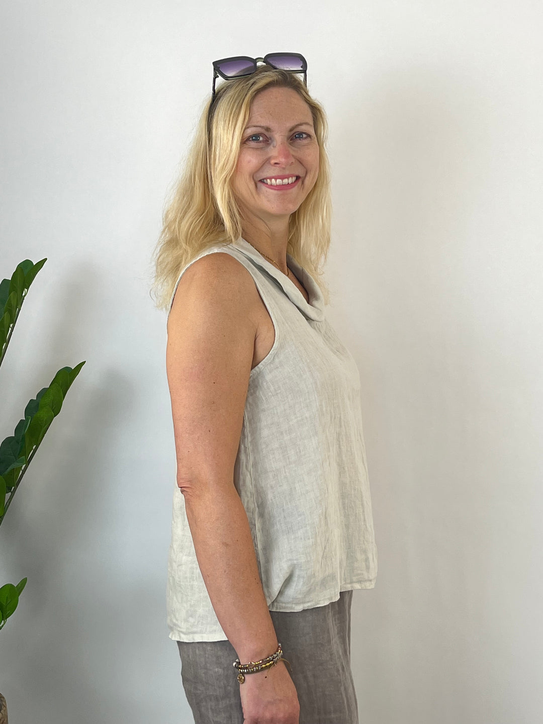 Leinentop mit weitem Kragen, beige von Bella Vita - Mode &amp; Lifestyle
