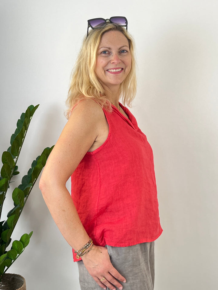 Leinentop mit weitem Kragen, rot von Bella Vita - Mode &amp; Lifestyle