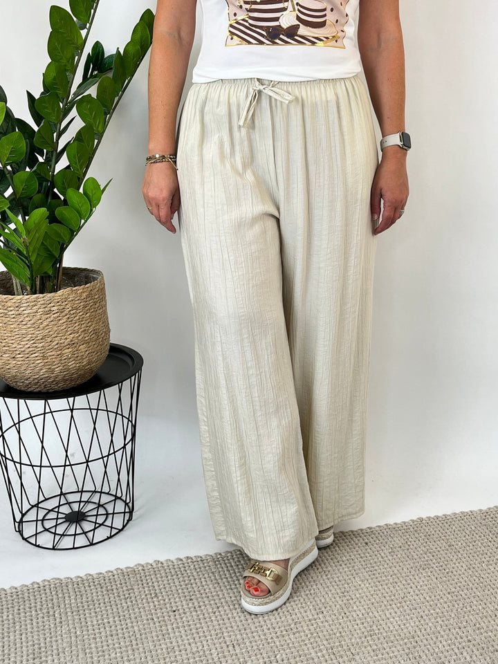 Marlenehose in Strukturware Beige One Size von Bella Vita - Mode &amp; Lifestyle