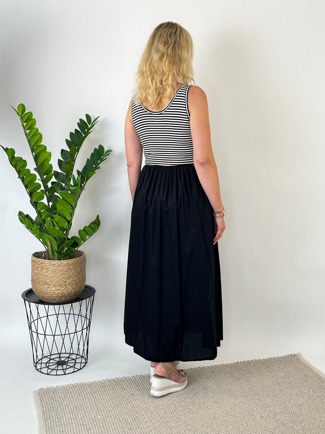 Maxikleid Easy Stripes, schwarz-weiß von Bella Vita - Mode &amp; Lifestyle