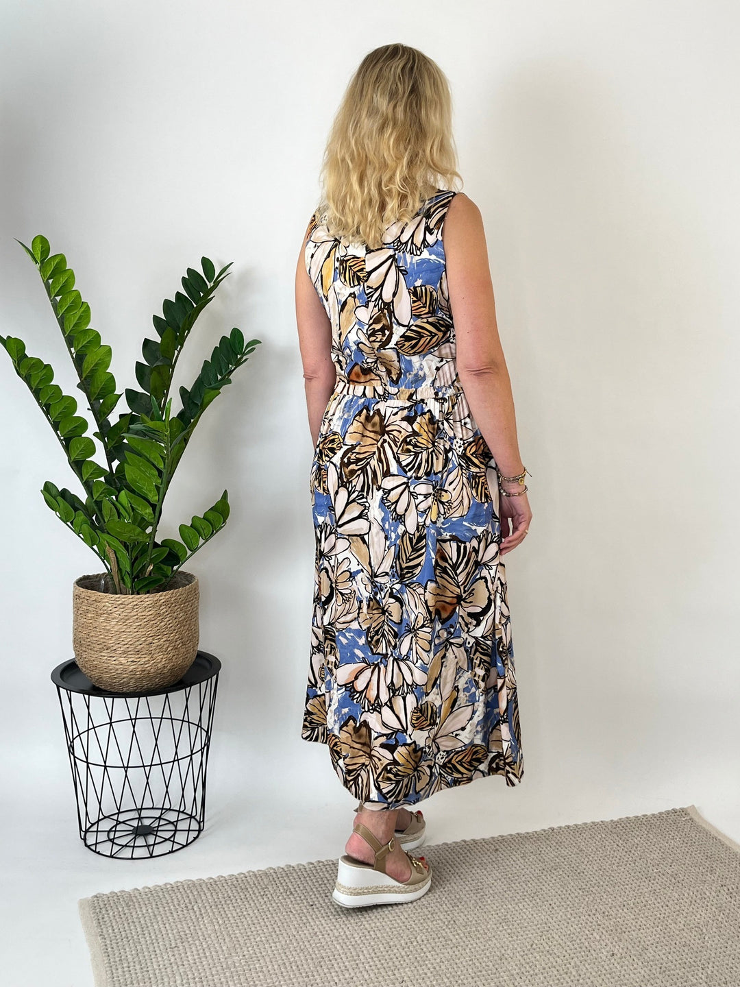 Maxikleid "Flower Garden", beige-blau von Bella Vita - Mode &amp; Lifestyle