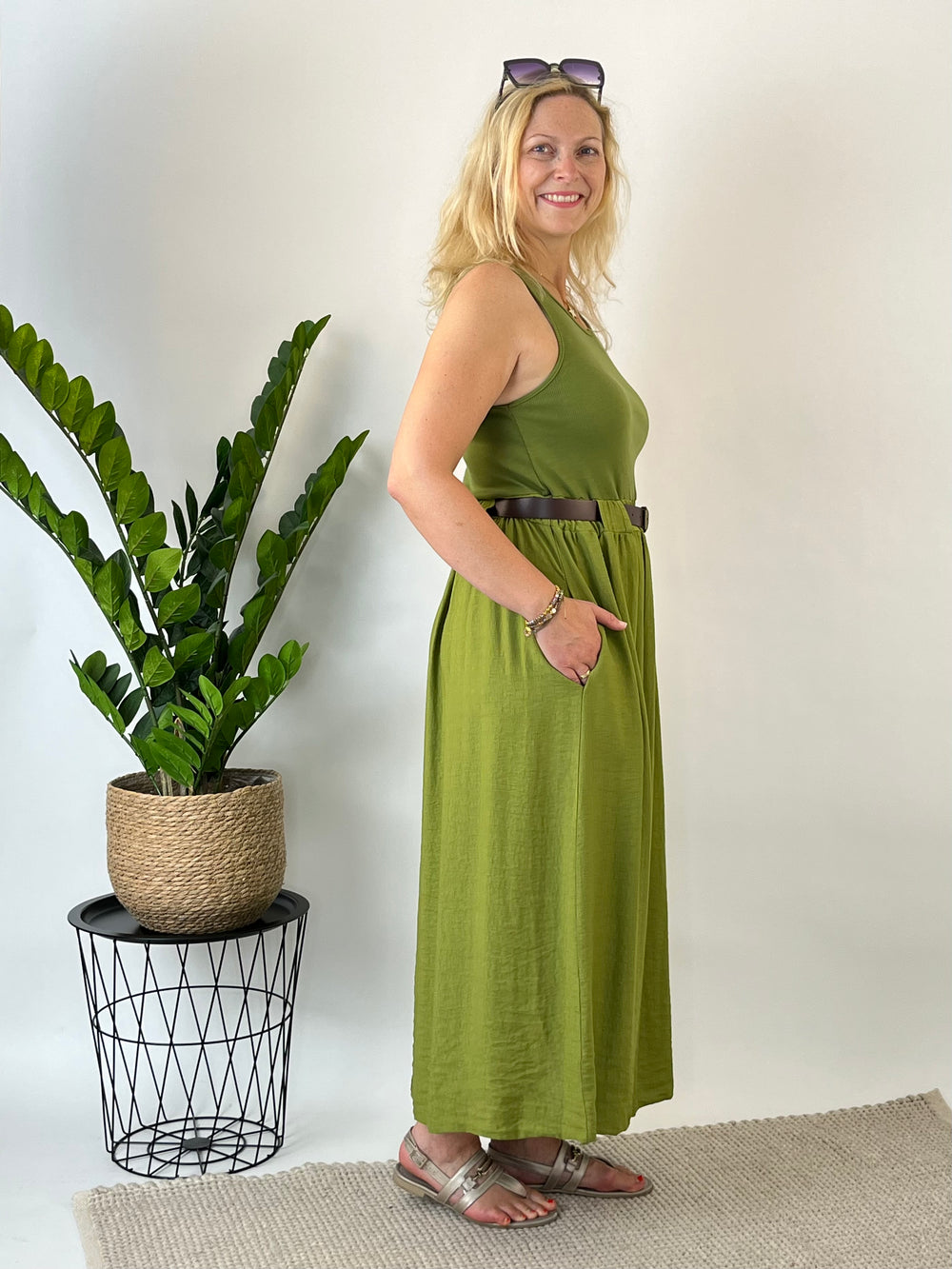 Maxikleid aus Viskose mit Ziergürtel, grün von Bella Vita - Mode & Lifestyle