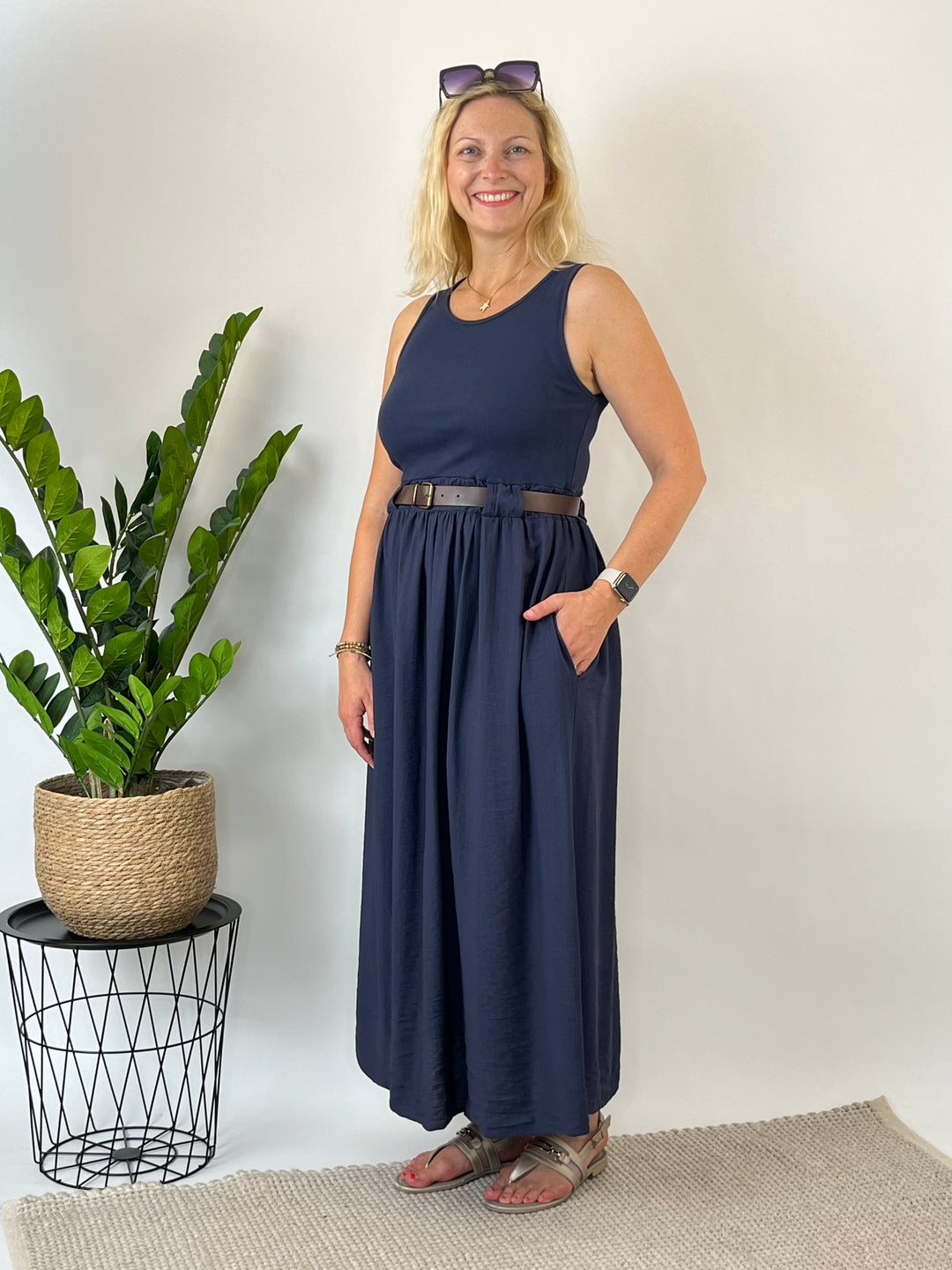 Maxikleid aus Viskose mit Ziergürtel, marine von Bella Vita - Mode &amp; Lifestyle
