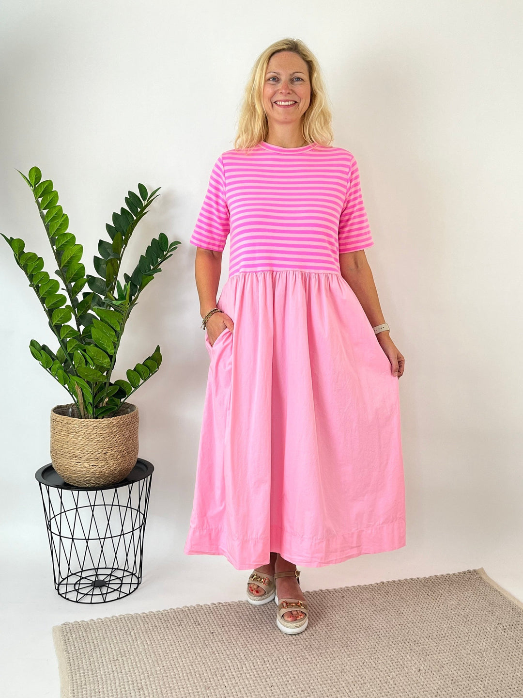 Maxikleid im Streifenmix, pink von Bella Vita - Mode &amp; Lifestyle