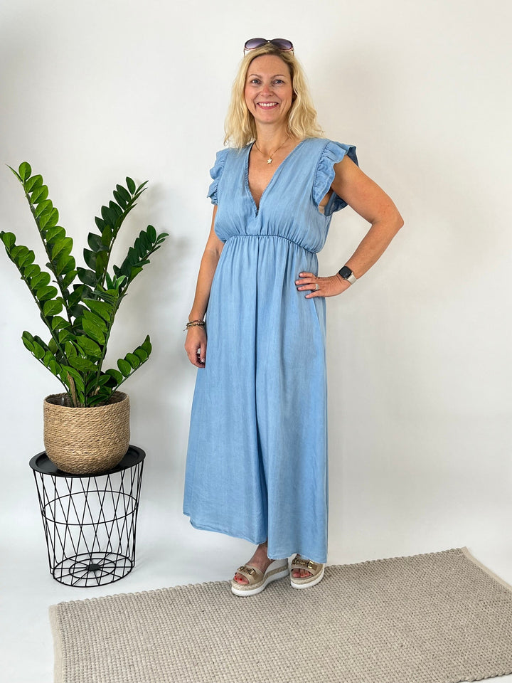 Maxikleid in Denimoptik, blue bleached von Bella Vita - Mode &amp; Lifestyle
